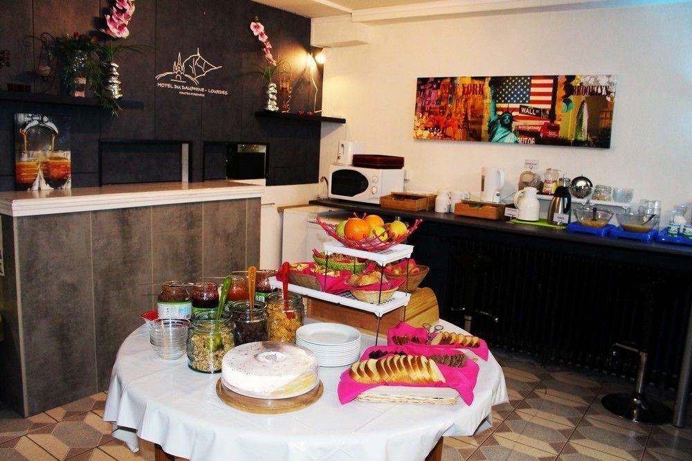 Le 13 Bvd Guest house
